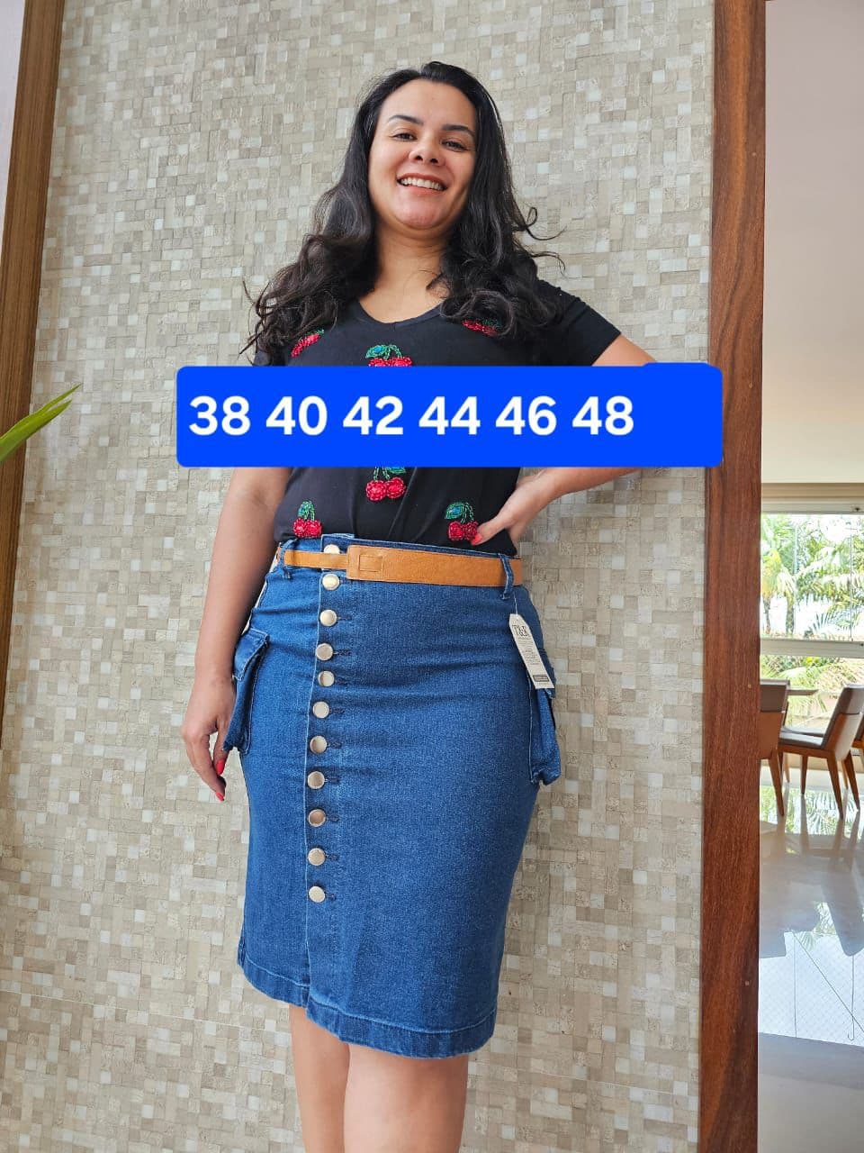 Saia Jeans Midi com Botões e Cinto Azul Médio